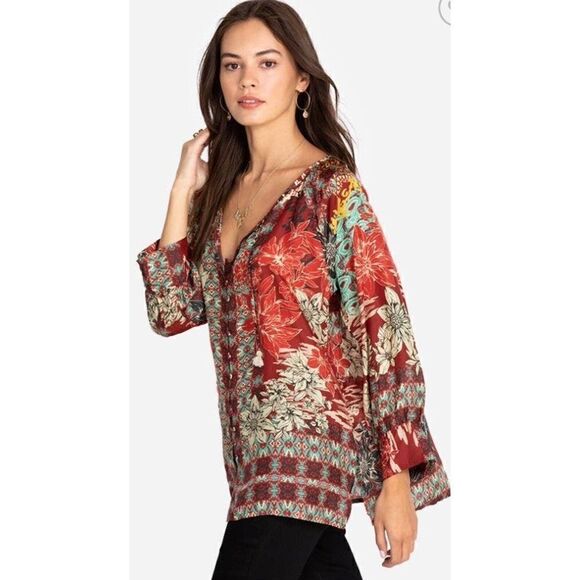 Johnny Was Silk IKAT Blise Blouse Gorgeous Rich Red Colors Classic Fit Boho XS - Picture 4 of 9